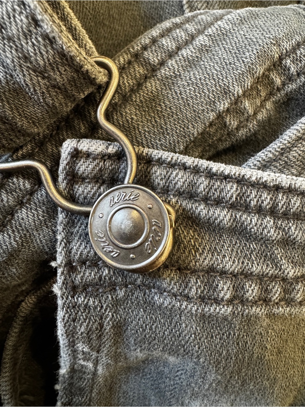 Aerie AE Werk And Play Shortalls Size M Gray Denim Overalls Casual Romper - Picture 4 of 5